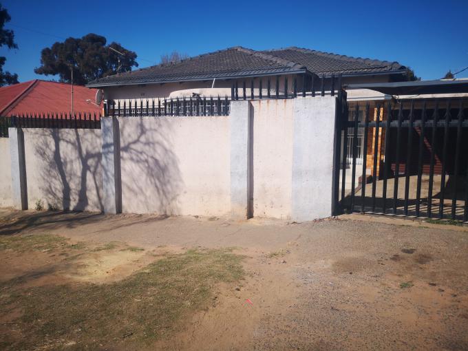 3 Bedroom House for Sale For Sale in Rosettenville - MR655715