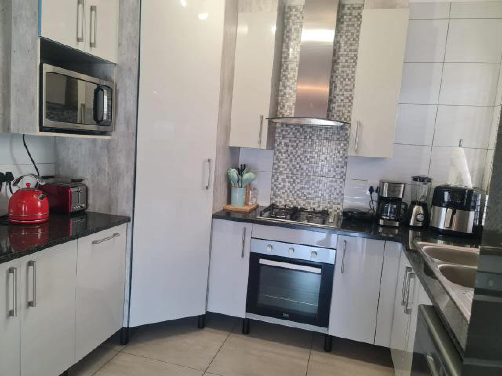 Kitchen of property in Cashan