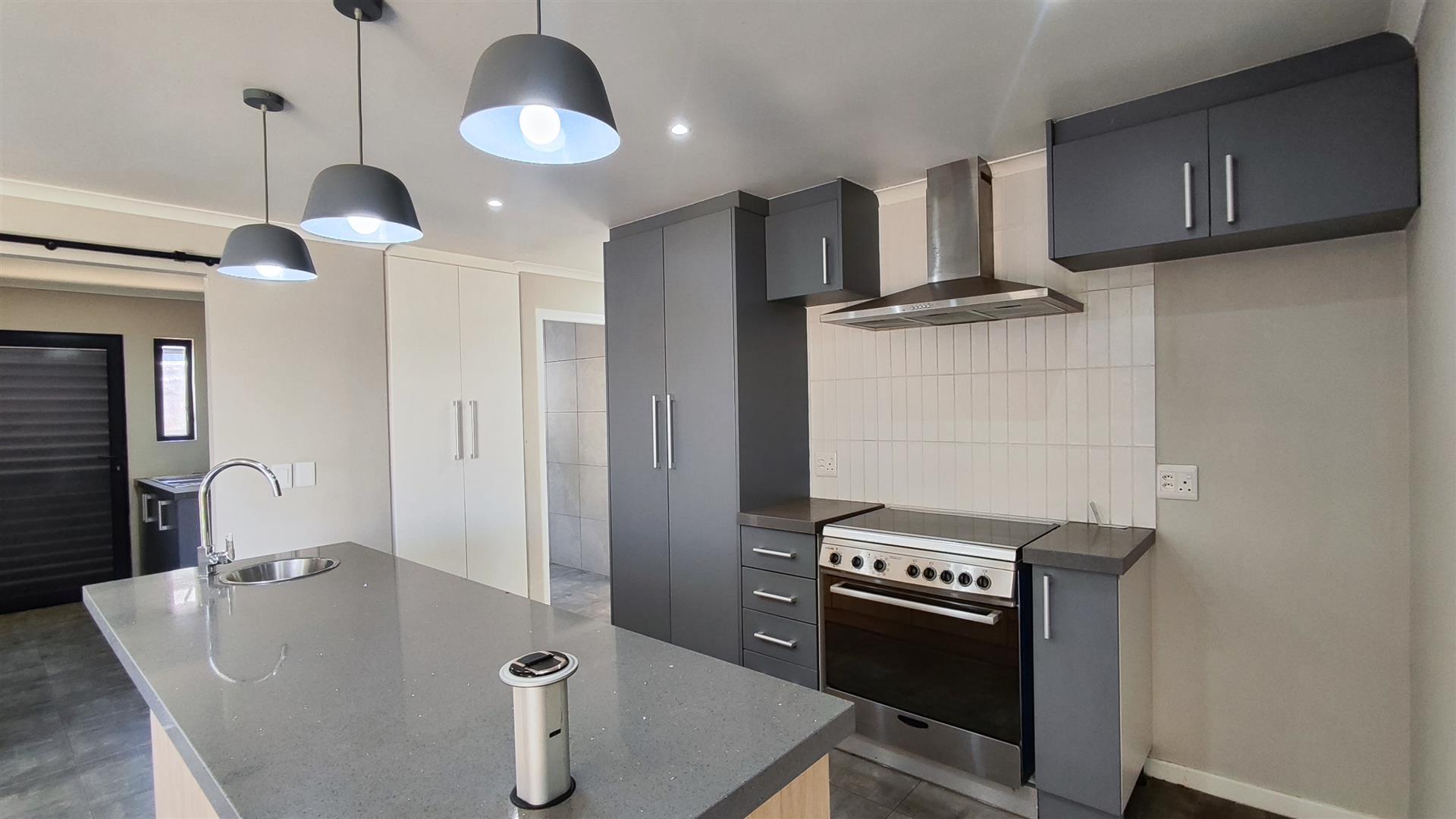 Kitchen - 17 square meters of property in Crystal Park