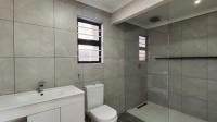 Main Bathroom - 7 square meters of property in Crystal Park