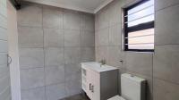 Main Bathroom - 7 square meters of property in Crystal Park