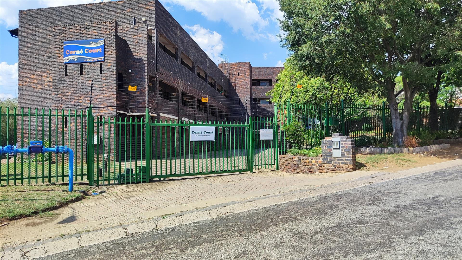 Front View of property in Kempton Park