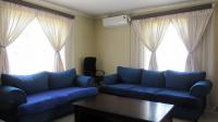 Lounges - 14 square meters of property in Alveda