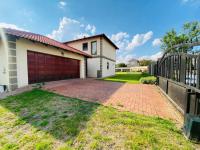 3 Bedroom 2 Bathroom House for Sale for sale in Helderwyk Estate