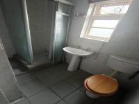 Bathroom 1 - 14 square meters of property in Ocean View - DBN