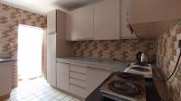 Kitchen - 40 square meters of property in Bezuidenhout Valley