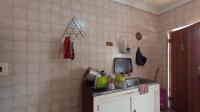 Kitchen - 40 square meters of property in Bezuidenhout Valley