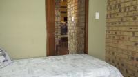 Bed Room 2 - 9 square meters of property in Glenvista