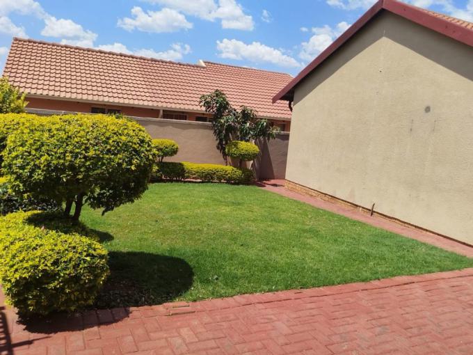 3 Bedroom House for Sale For Sale in Tlhabane West - MR655947