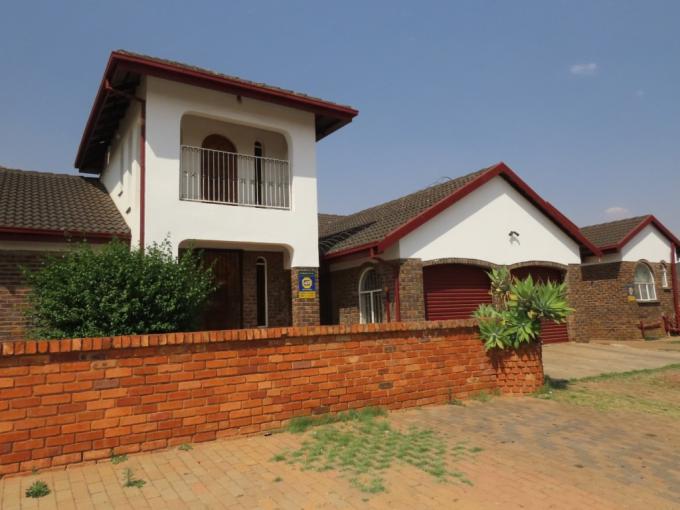 3 Bedroom House for Sale For Sale in Eersterust - MR655968