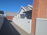 3 Bedroom 2 Bathroom House for Sale for sale in Bloemspruit