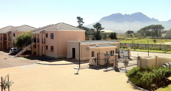 2 Bedroom Apartment for Sale For Sale in Somerset West - MR656011