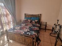 Bed Room 1 of property in Kimberley