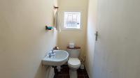 Bathroom 2 - 10 square meters of property in Brighton Beach