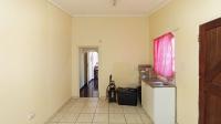 Flatlet - 38 square meters of property in Brighton Beach