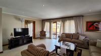 Lounges - 40 square meters of property in Bedfordview