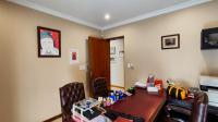 Study - 12 square meters of property in Bedfordview