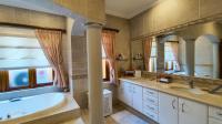 Main Bathroom - 16 square meters of property in Bedfordview