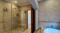 Main Bathroom - 16 square meters of property in Bedfordview