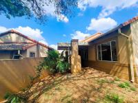 3 Bedroom 2 Bathroom Simplex for Sale for sale in Amberfield