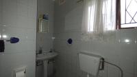 Bathroom 1 - 8 square meters of property in Padfield Park