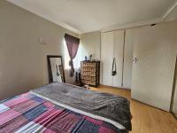 Main Bedroom of property in Doornpoort