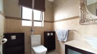 Guest Toilet - 7 square meters of property in Sandhurst