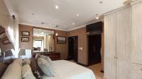 Main Bedroom - 38 square meters of property in Sandhurst