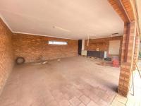 Spaces of property in Lenasia