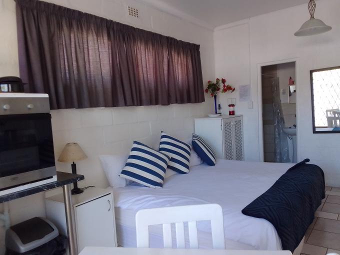 8 Bedroom Commercial for Sale For Sale in Langebaan - MR656678