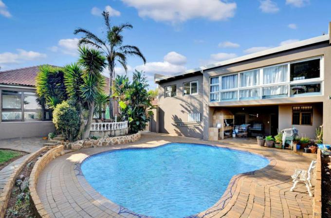 4 Bedroom House for Sale For Sale in Observatory - JHB - MR656851