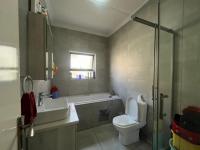 Bathroom 1 - 6 square meters of property in Broadacres