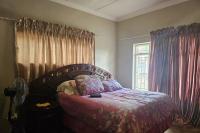 Bed Room 1 of property in Potchefstroom