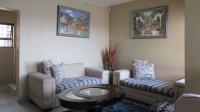 Lounges - 59 square meters of property in South Crest