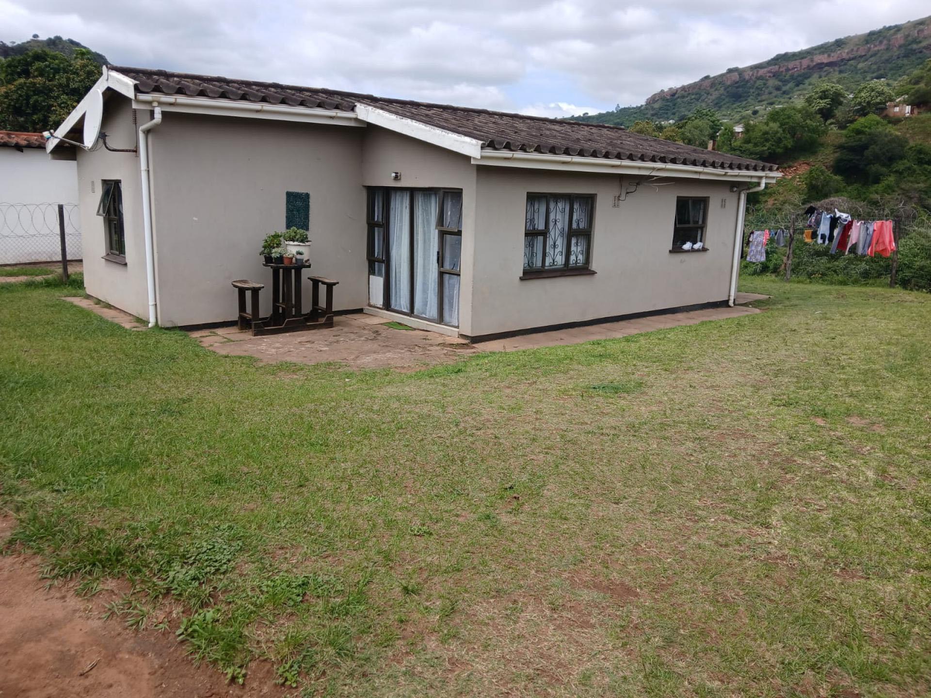 Front View of property in Pinetown 