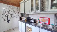 Kitchen - 12 square meters of property in Pinetown 