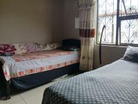 Bed Room 2 - 10 square meters of property in Pinetown 