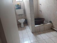 Bathroom 1 - 5 square meters of property in Pinetown 