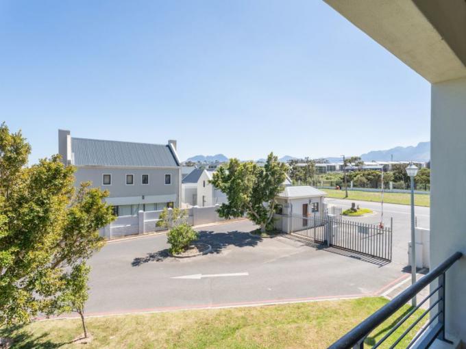 2 Bedroom Apartment for Sale For Sale in Gordons Bay - MR656923