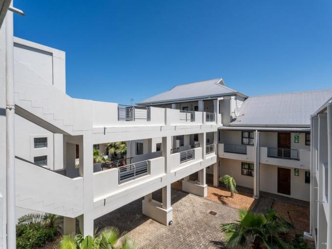 2 Bedroom Apartment for Sale For Sale in Gordons Bay - MR656925