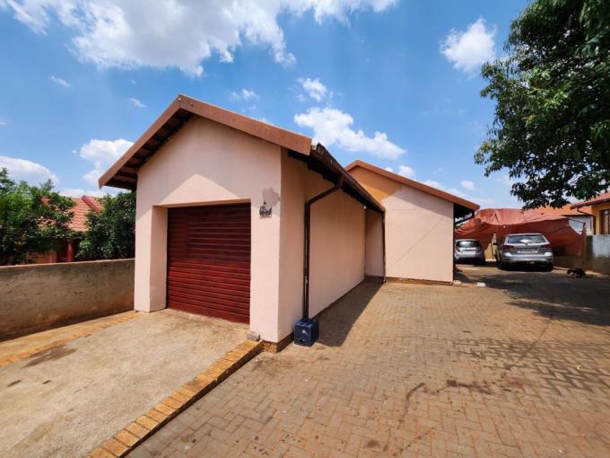 3 Bedroom House for Sale For Sale in Tlhabane West - MR656949