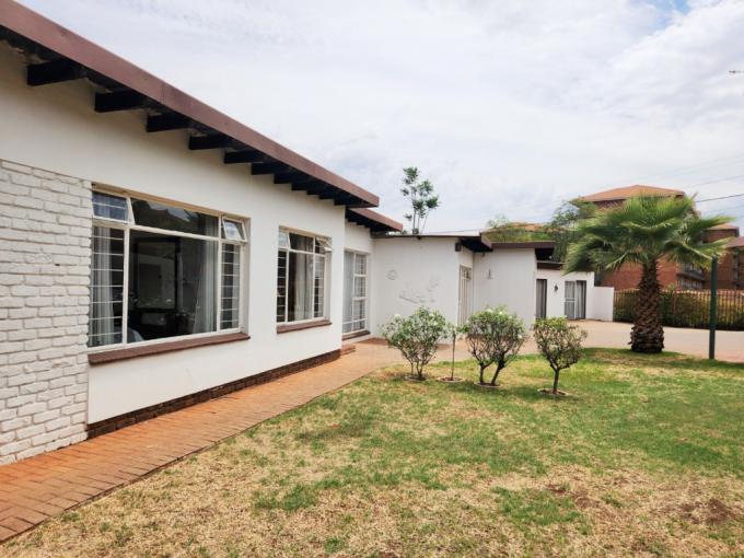 5 Bedroom House for Sale For Sale in Doringkloof - MR656976