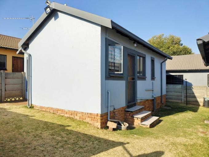 Simplex for Sale For Sale in Naturena - MR656999