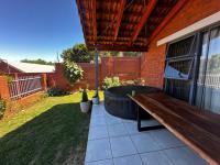  of property in Glenvista