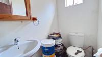 Main Bathroom - 3 square meters of property in Pelham