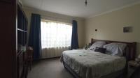 Bed Room 1 - 18 square meters of property in Garsfontein