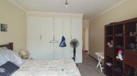 Bed Room 1 - 18 square meters of property in Garsfontein