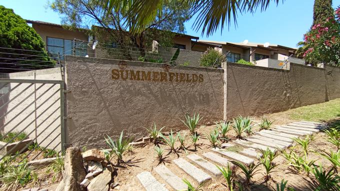 2 Bedroom Sectional Title for Sale For Sale in Buccleuch - Home Sell - MR657325