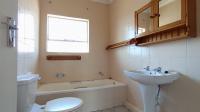 Main Bathroom of property in Buccleuch