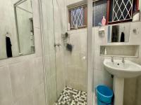 Bathroom 1 - 8 square meters of property in Margate